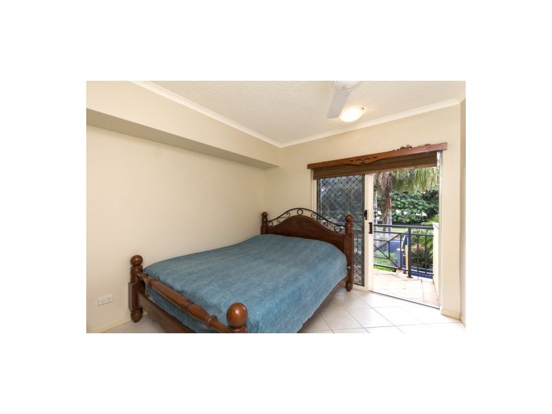 18/275 The Esplanade, Cairns North QLD 4870
