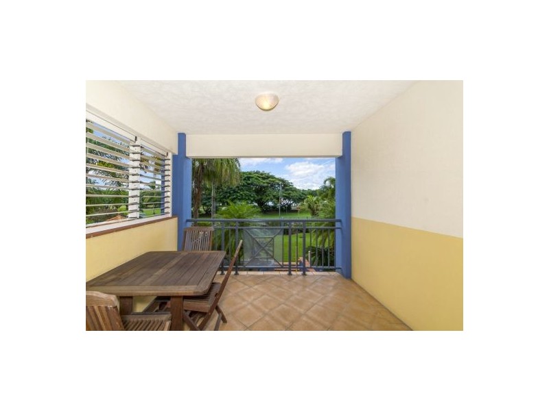18/275 The Esplanade, Cairns North QLD 4870