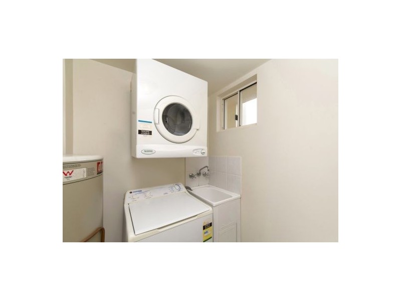 18/275 The Esplanade, Cairns North QLD 4870