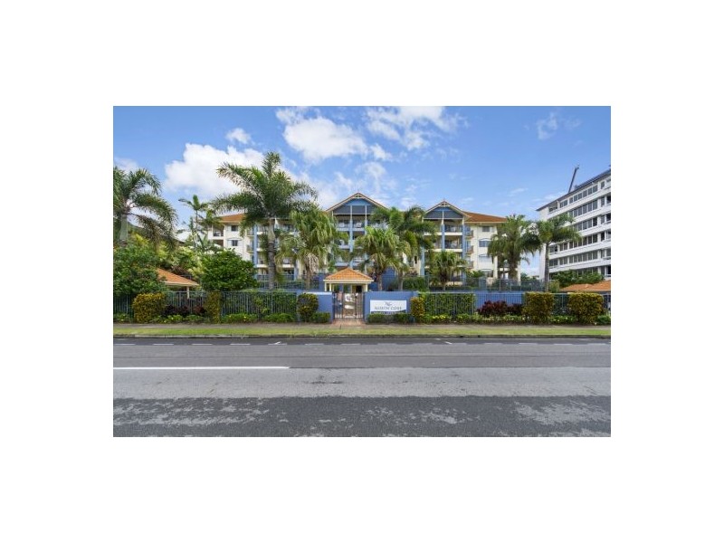 18/275 The Esplanade, Cairns North QLD 4870