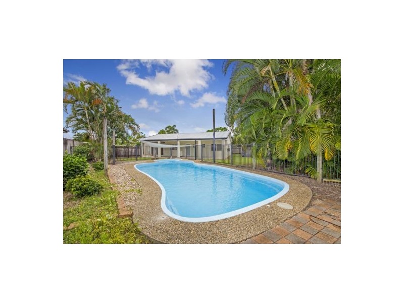 13 Royal Saxon Close, Mount Sheridan QLD 4868
