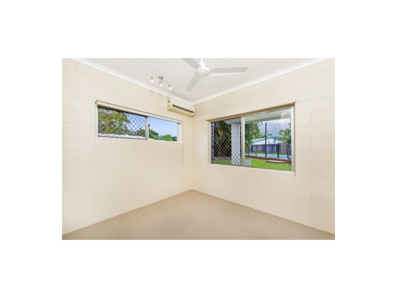 13 Royal Saxon Close, Mount Sheridan QLD 4868