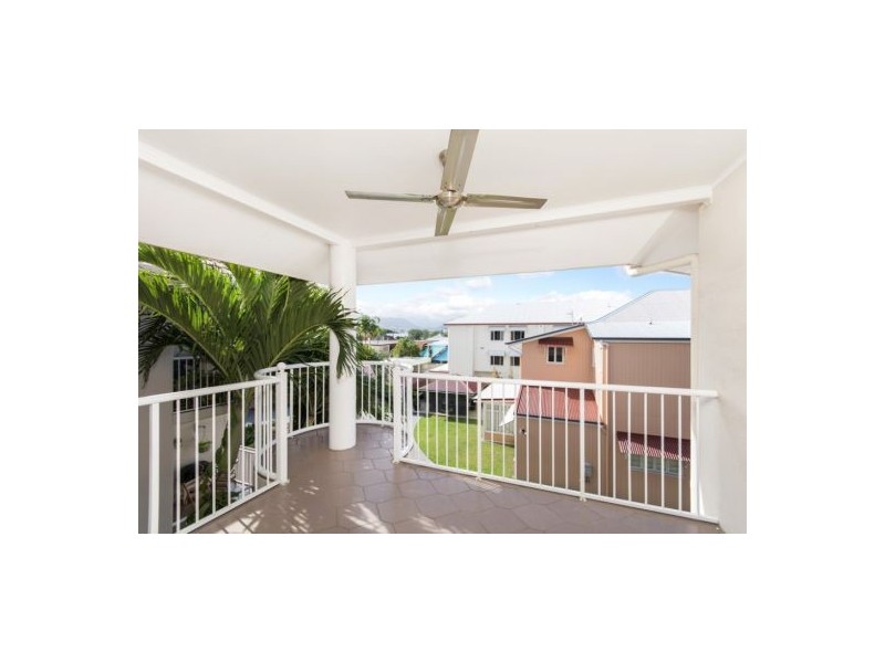 7/182 McLeod Street, Cairns QLD 4870