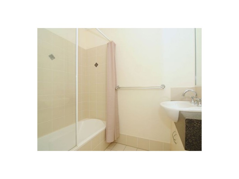 5/24-26 Old Smithfield Road, Freshwater QLD 4870