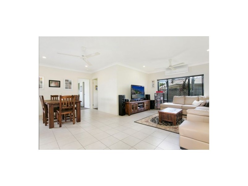 5 Kaban Grove, Trinity Park QLD 4879