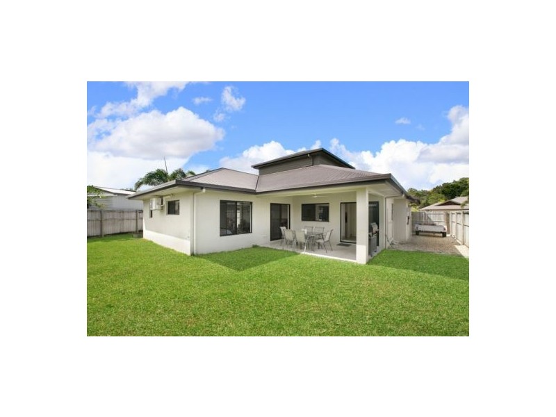 5 Kaban Grove, Trinity Park QLD 4879