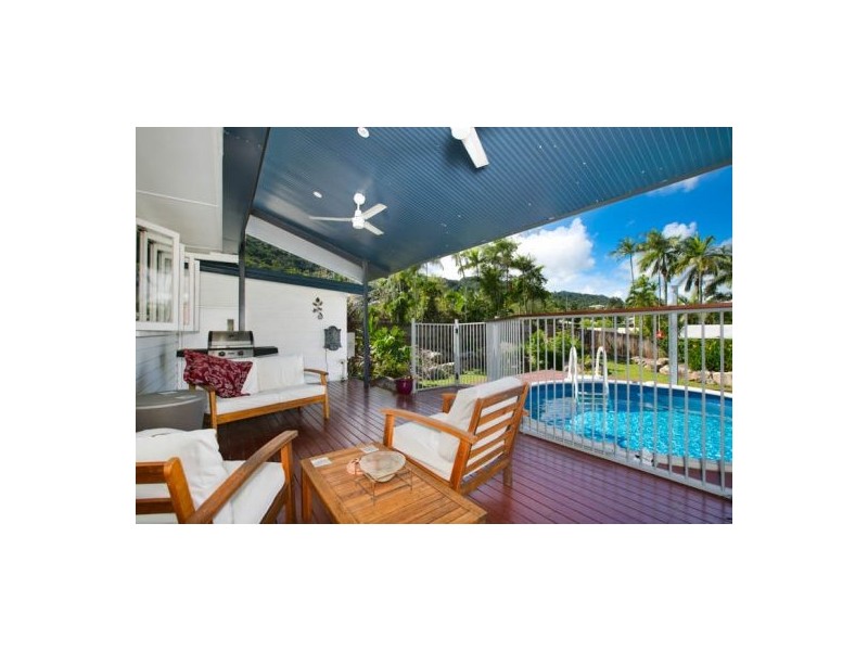 26 Bradford Street, Whitfield QLD 4870