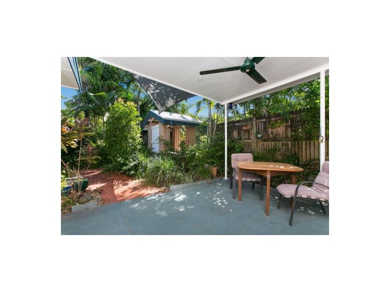 26 Bradford Street, Whitfield QLD 4870