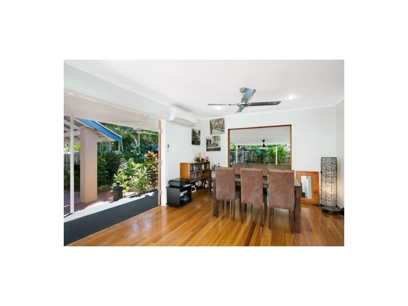 26 Bradford Street, Whitfield QLD 4870