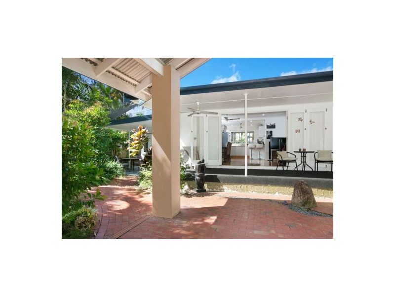 26 Bradford Street, Whitfield QLD 4870