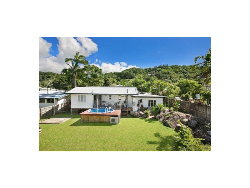 26 Bradford Street, Whitfield QLD 4870