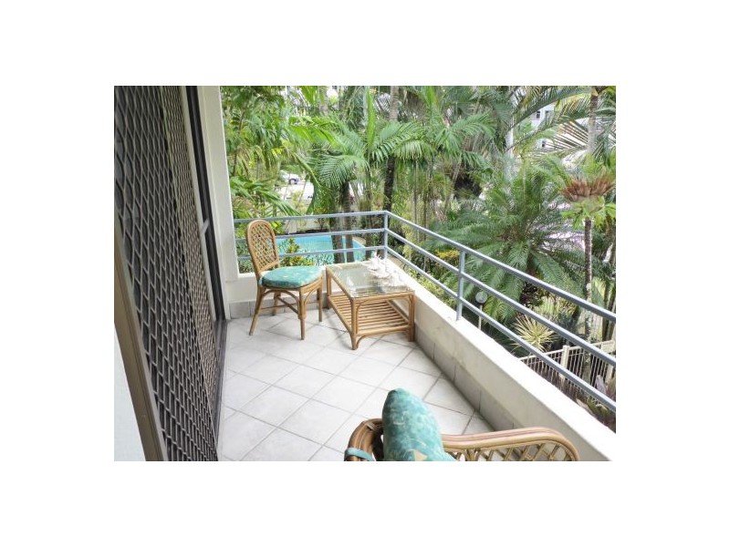 5/221 LAKE ST, Cairns North QLD 4870