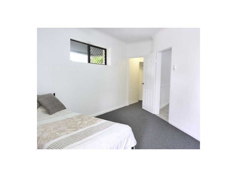 5/221 LAKE ST, Cairns North QLD 4870