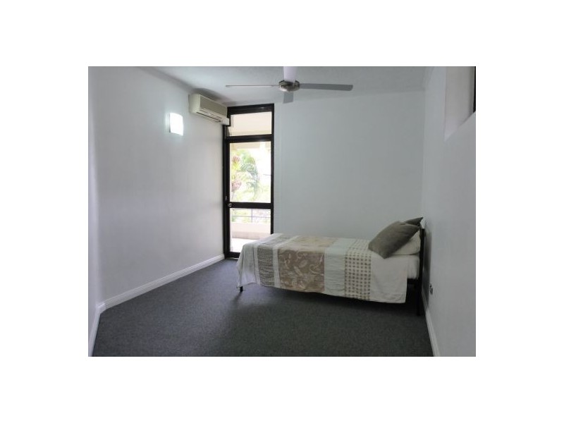5/221 LAKE ST, Cairns North QLD 4870