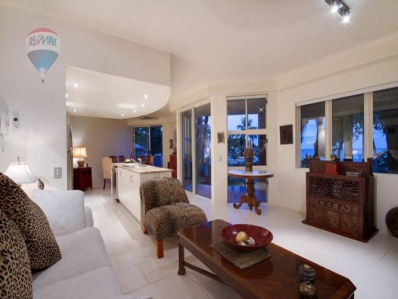 Trinity Beach QLD 4879