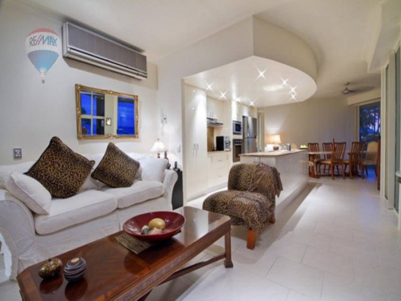 Trinity Beach QLD 4879