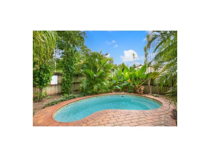 12 Dandaloo Street, Bayview Heights QLD 4868