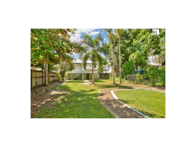 41 Macnamara Street, Manunda QLD 4870