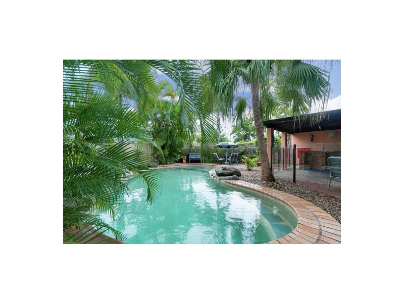 17 Balmoral Close, Mount Sheridan QLD 4868