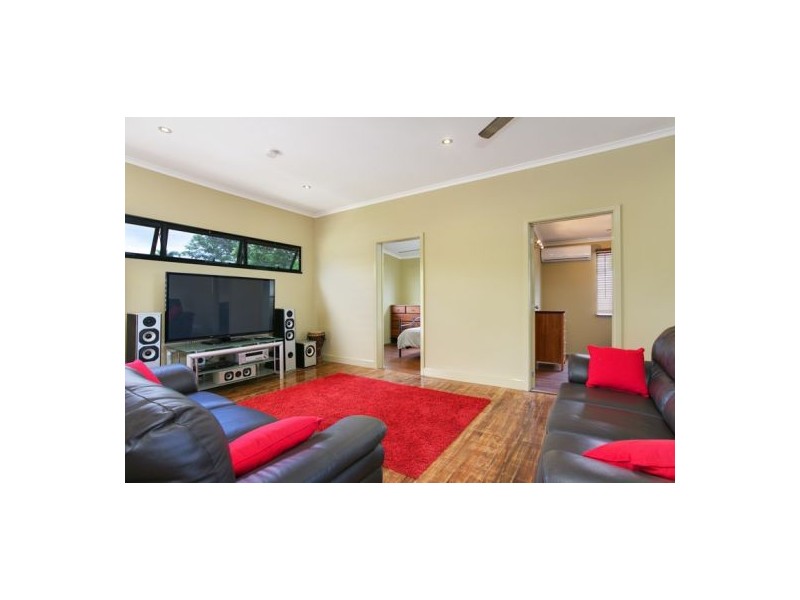 254 AUMULLER STREET, Westcourt QLD 4870