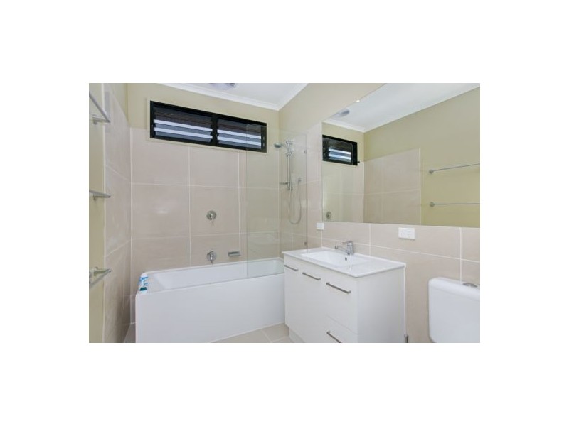 254 AUMULLER STREET, Westcourt QLD 4870