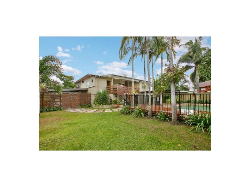 254 AUMULLER STREET, Westcourt QLD 4870