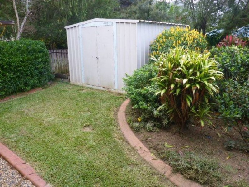 6 Allinga Close, Bentley Park QLD 4869