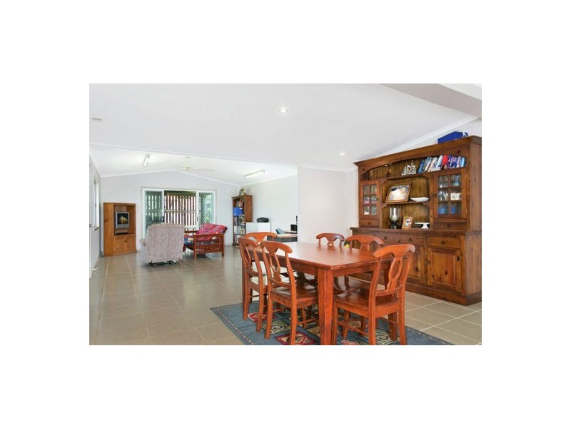 155 Toogood Road, Bayview Heights QLD 4868