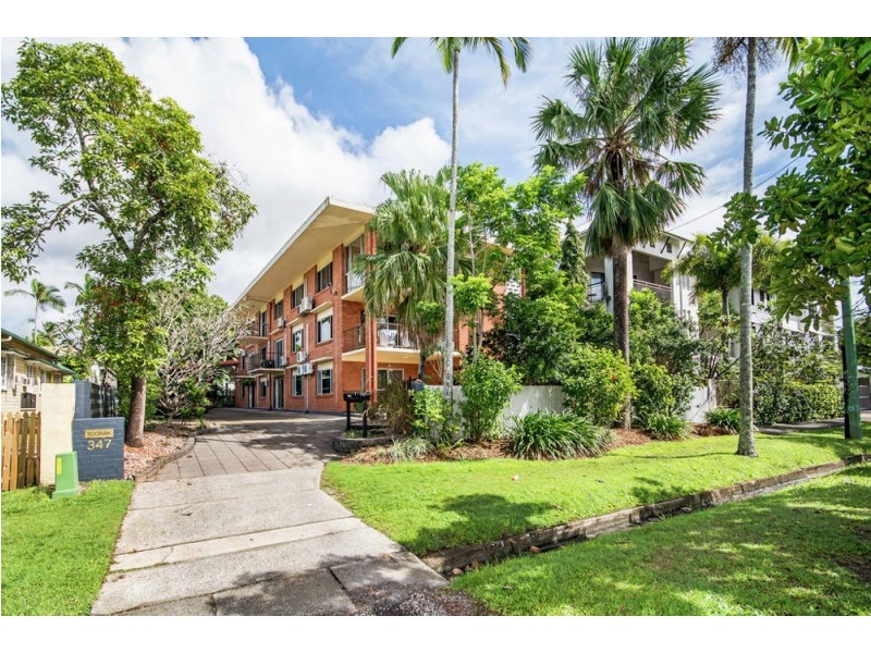 8/347 Lake Street, Cairns North QLD 4870