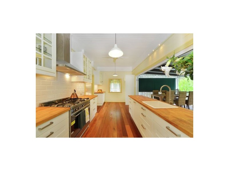 92 Woodward Street, Edge Hill QLD 4870