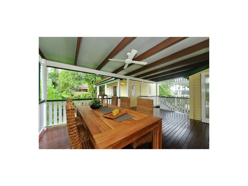 92 Woodward Street, Edge Hill QLD 4870