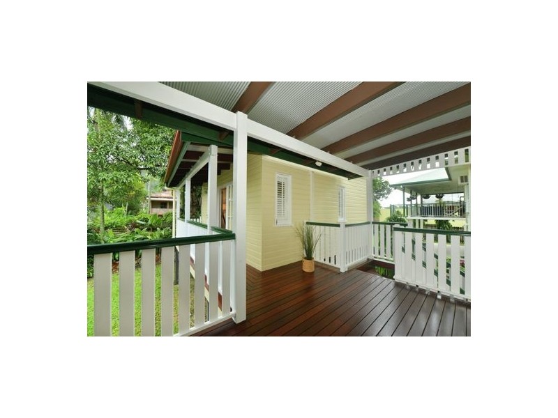 92 Woodward Street, Edge Hill QLD 4870