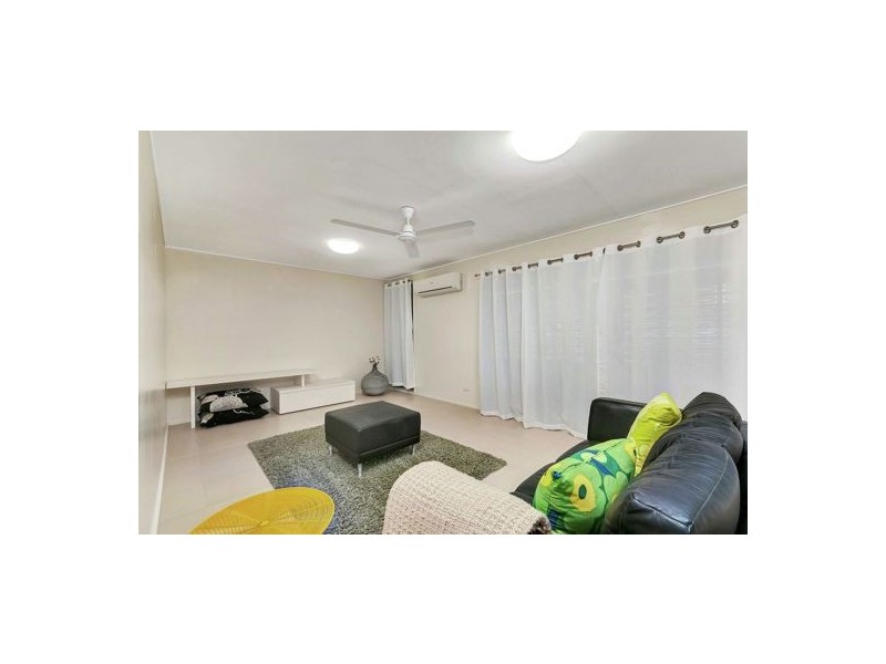44 Hillview Crescent, Whitfield QLD 4870
