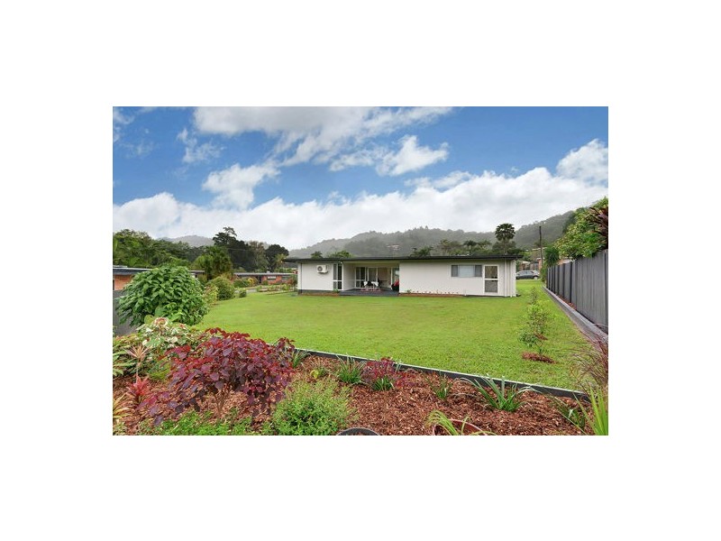 44 Hillview Crescent, Whitfield QLD 4870