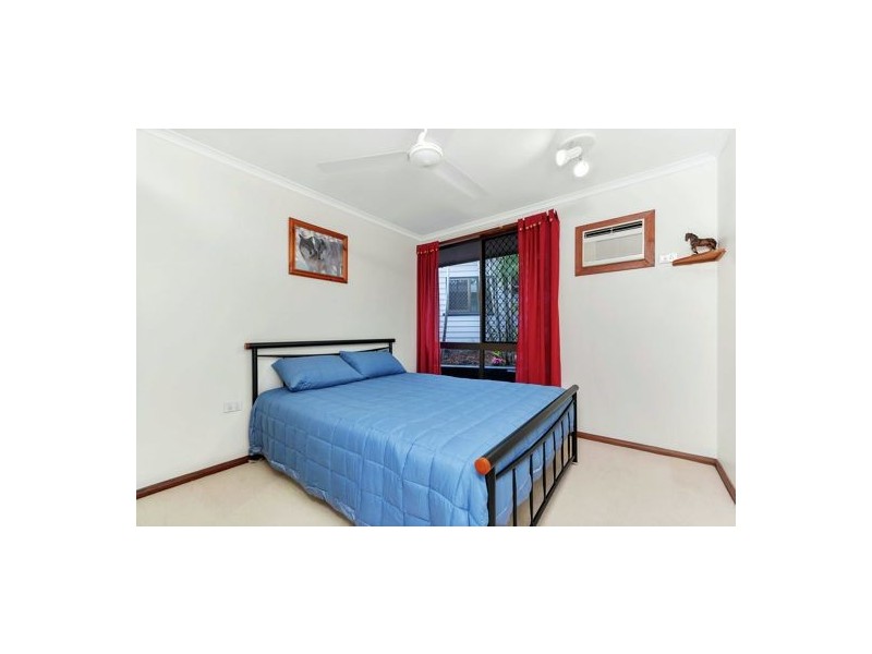 19 Hutchinson Street, Edge Hill QLD 4870