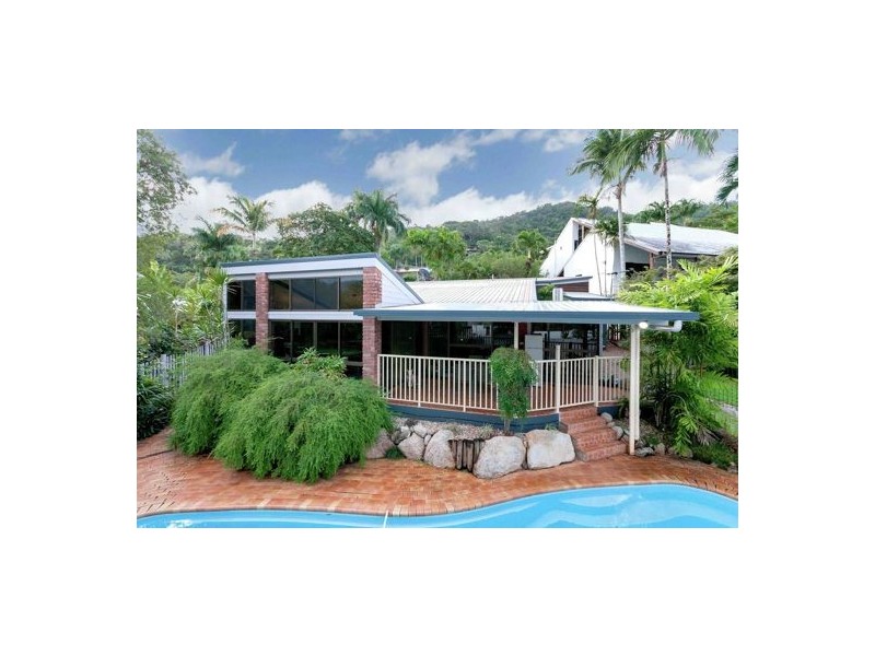 19 Hutchinson Street, Edge Hill QLD 4870
