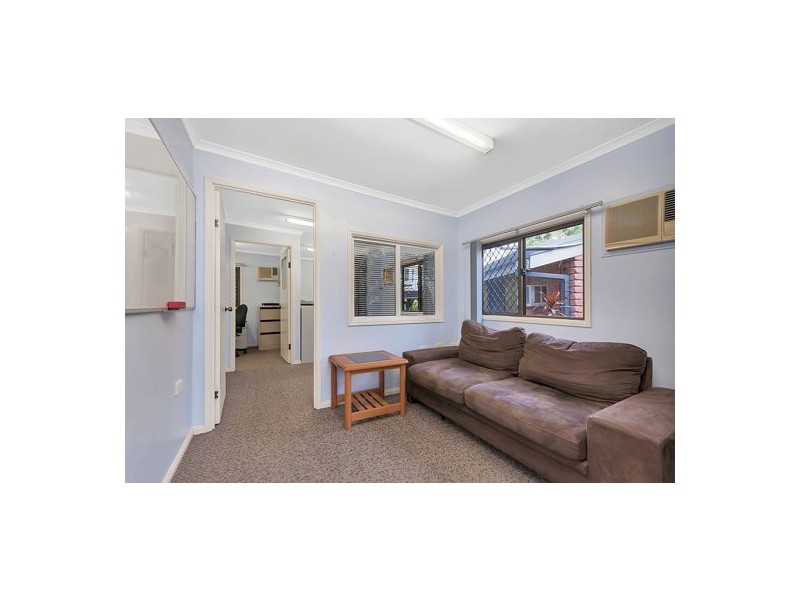 19 Hutchinson Street, Edge Hill QLD 4870