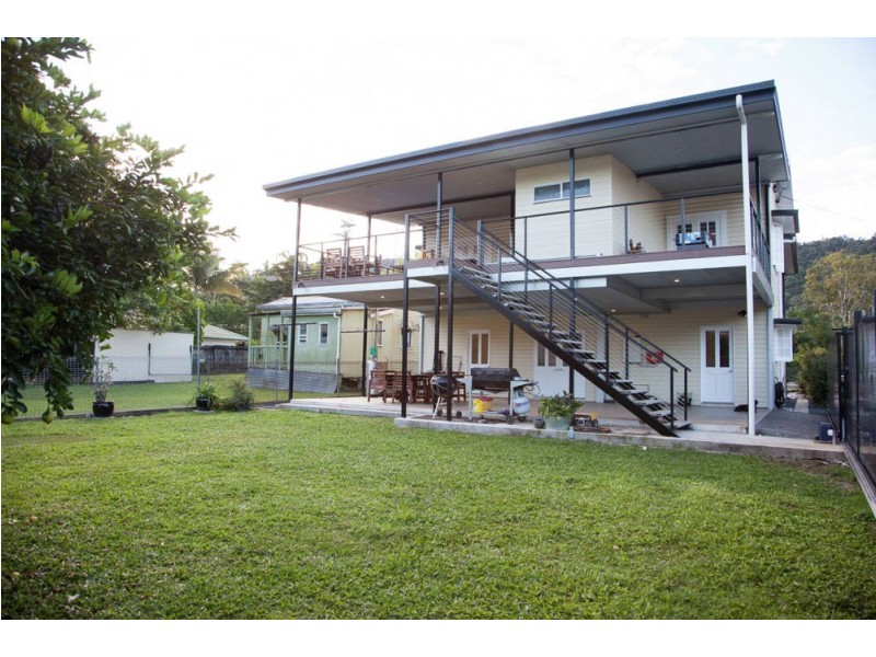 105 Woodward Street, Edge Hill QLD 4870