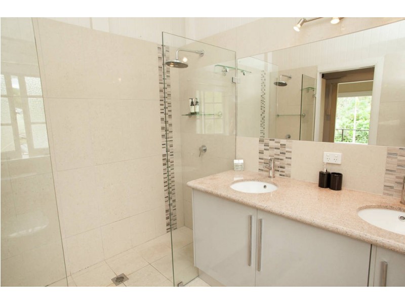 105 Woodward Street, Edge Hill QLD 4870