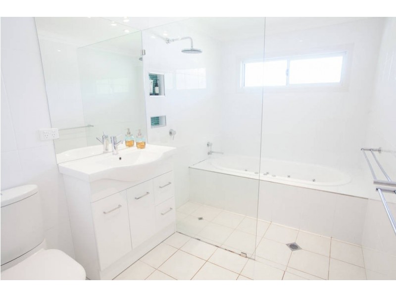 105 Woodward Street, Edge Hill QLD 4870