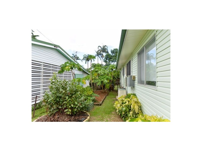 25 Cassia Street, Edge Hill QLD 4870