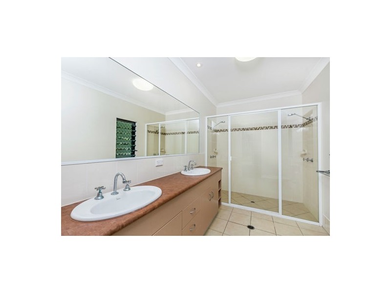 14 Yamba Close, Kewarra Beach QLD 4879