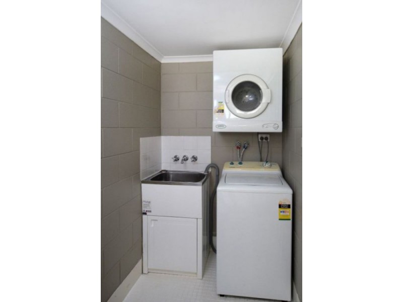 4/2 McPherson Close, Edge Hill QLD 4870