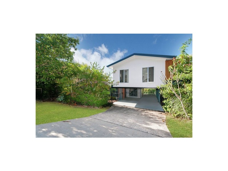 29 Passchendaele Street, Stratford QLD 4870