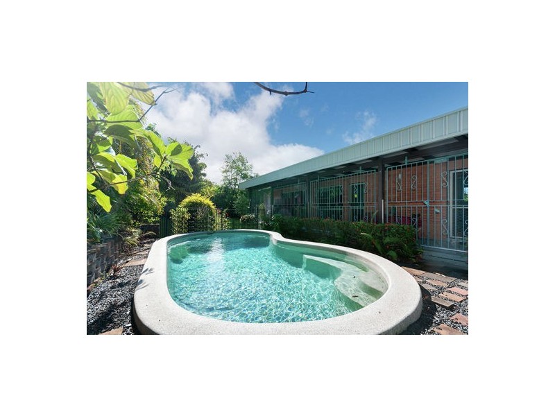 29 Passchendaele Street, Stratford QLD 4870