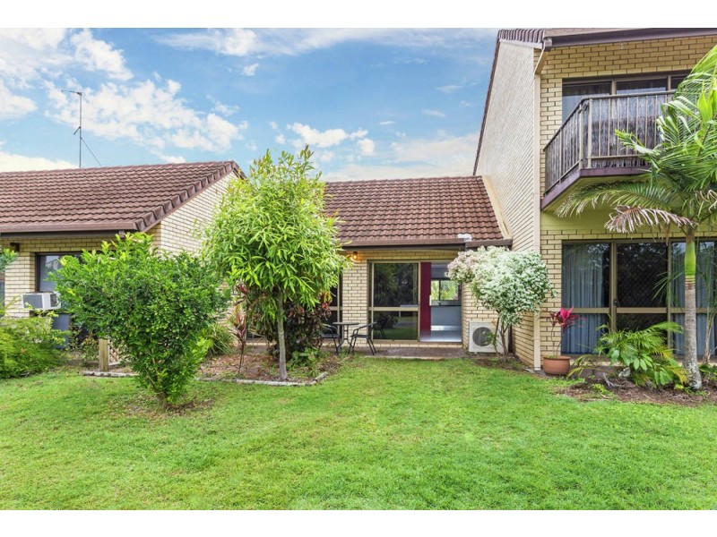 19/21-31 Poinciana Street, Holloways Beach QLD 4878