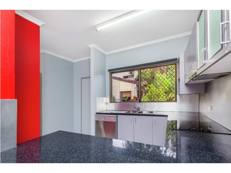 19/21-31 Poinciana Street, Holloways Beach QLD 4878
