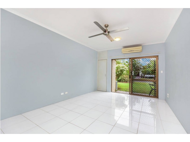 19/21-31 Poinciana Street, Holloways Beach QLD 4878