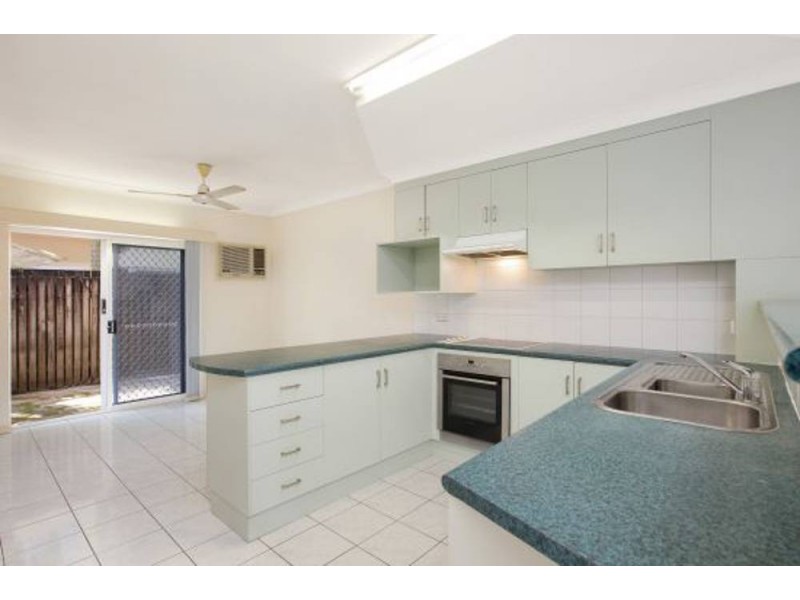 3/60 Charles Street, Manunda QLD 4870