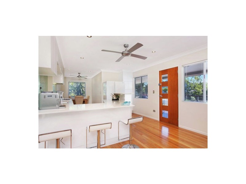 7 Cassia Street, Holloways Beach QLD 4878